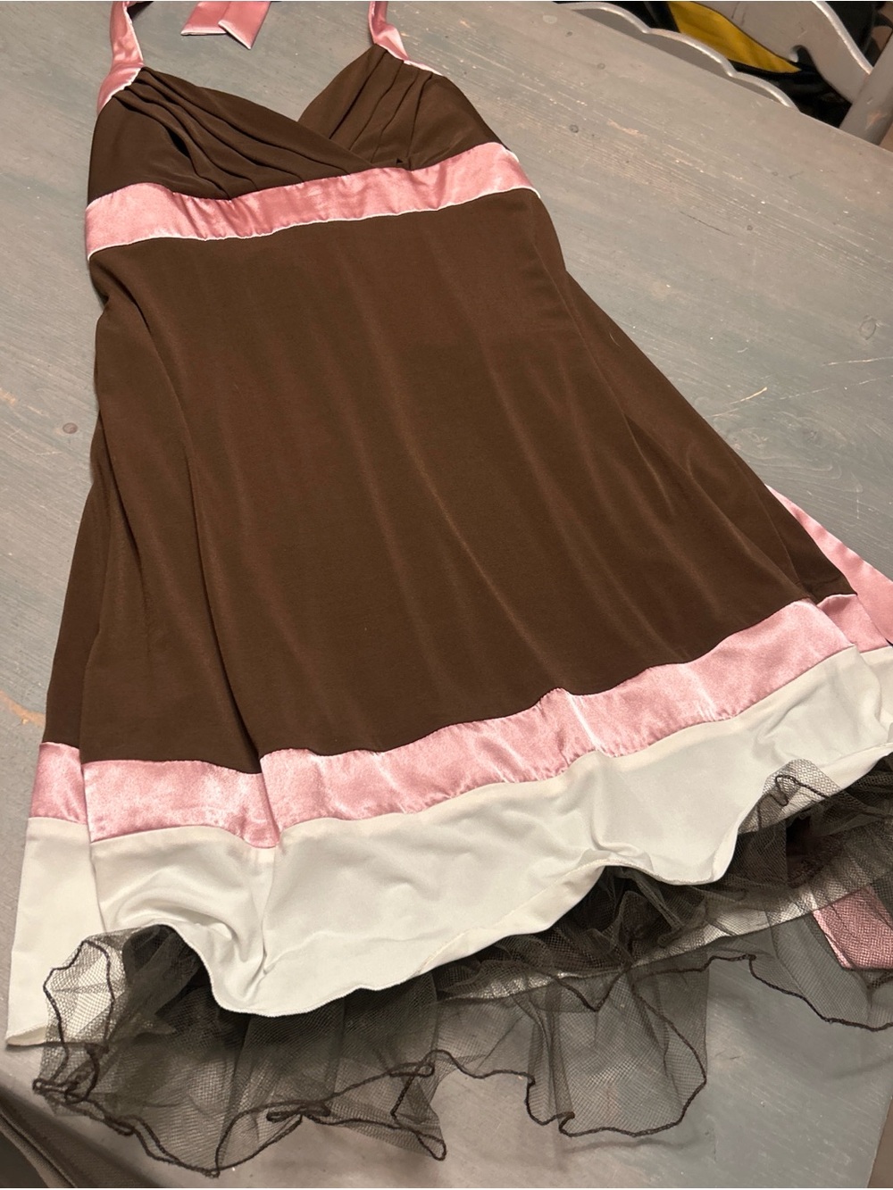 Trixxi stunning dress with tooled trim accent 
Excellent condition 
Y2K chic